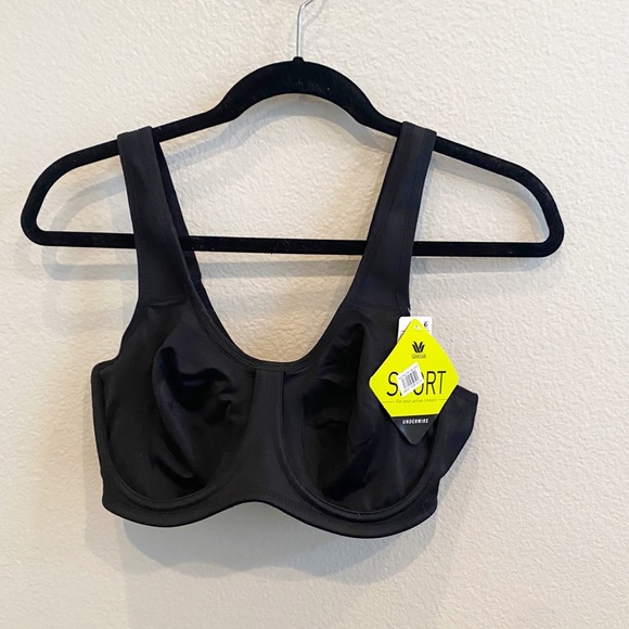 Wacoal Other - Wacoal Black Sport Underwire Bra 38C